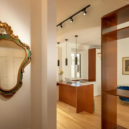 Domus Serafino 4* ローマ