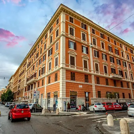 Domus Serafino 4*